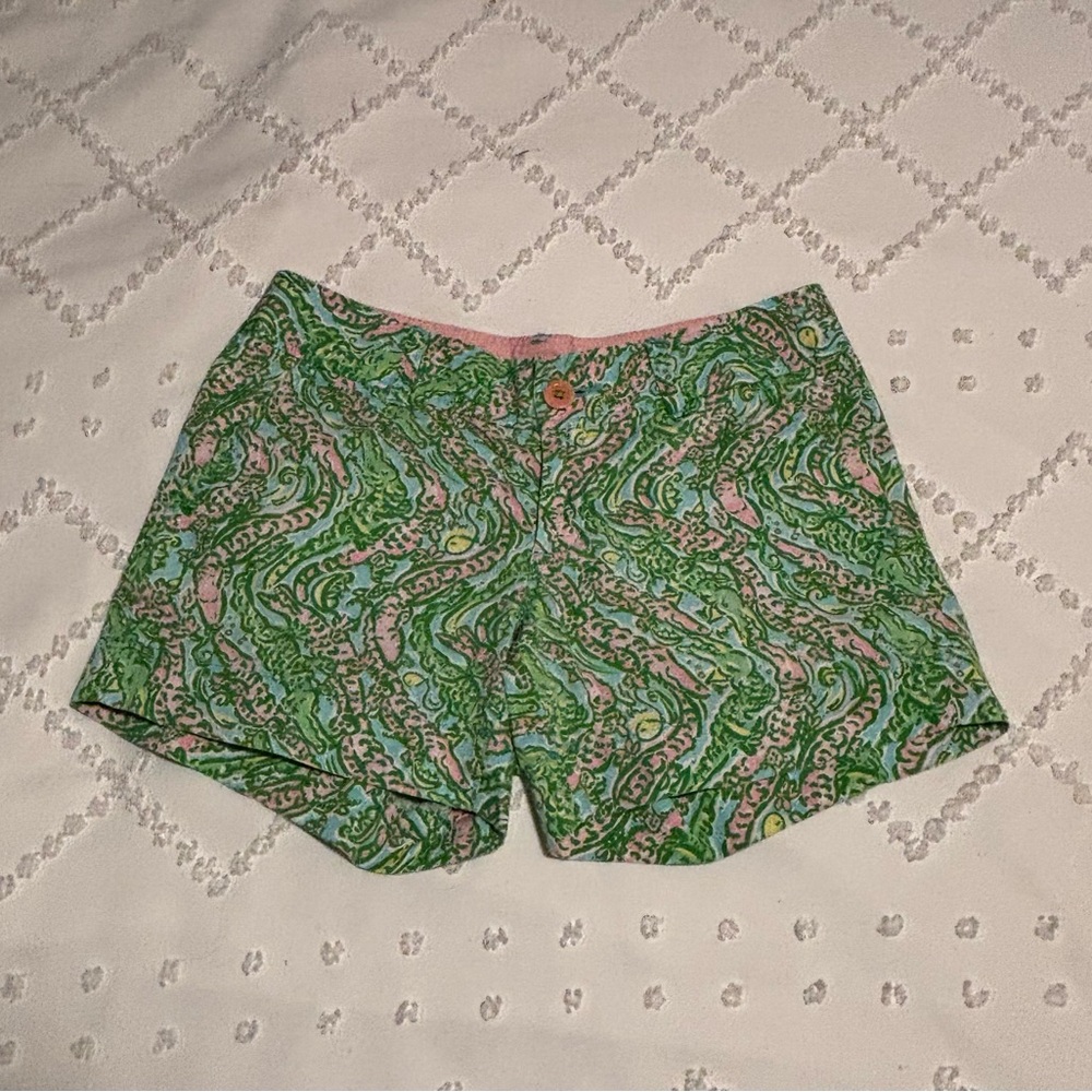 Lilly Pulitzer Green and Pink Bermuda Shorts Floral Pattern Size 2